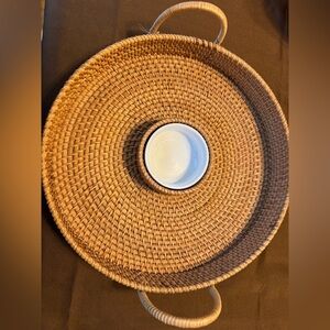 NWOT Beautiful Woven Basket Chips And Dip Bowl W/Handles  Party Fast Shipping